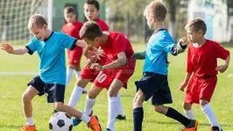 林志颖娇妻炫耀双胞胎儿子泳池嬉戏，豪宅内部风光首度亮相